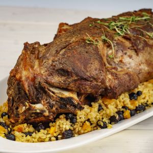Томленая баранья голяшка с диким рисом