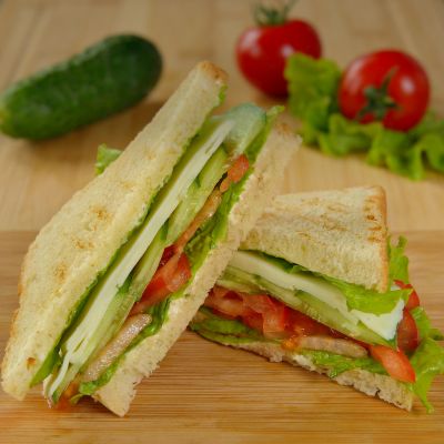 Английский треугольный сэндвич с овощами